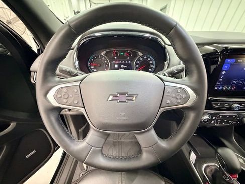 Certified 2023 Chevrolet Traverse RS image 12