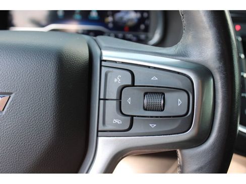 Used 2023 Chevrolet Tahoe Z71 w/ Luxury Package image 22