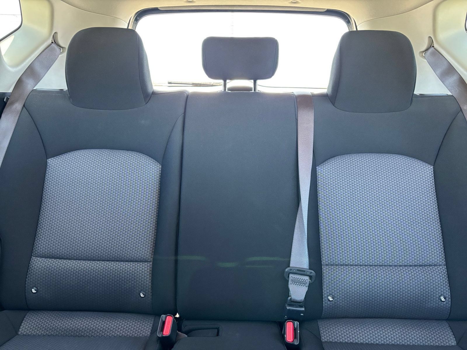 Used 2025 Kia Soul LX w/ LX Technology Package FWD image 35
