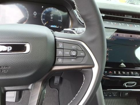 New 2026 Jeep Grand Cherokee L Limited AWD/4WD image 22
