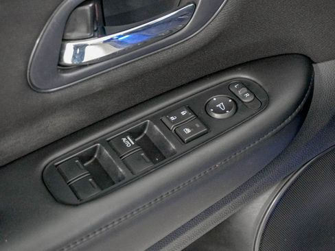 Used 2018 Honda HR-V LX image 17