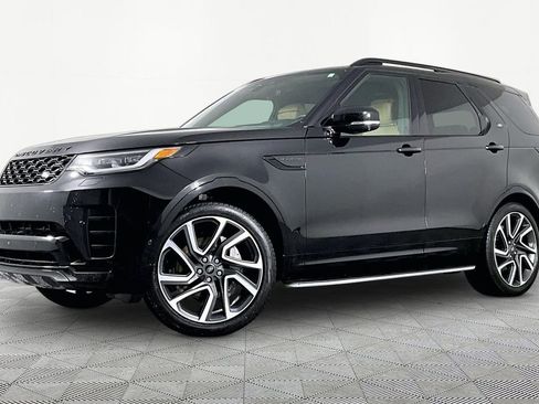 Used 2024 Land Rover Discovery Dynamic SE AWD/4WD image 1