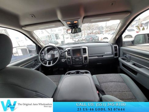 Used 2017 RAM 3500 Big Horn image 9