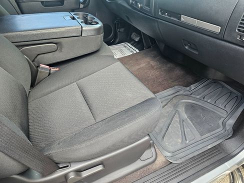 Used 2013 Chevrolet Silverado 1500 LT image 17