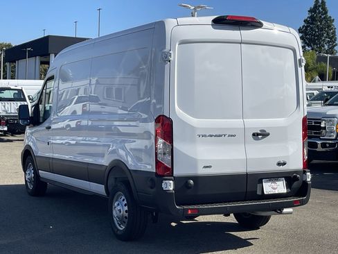 New 2025 Ford Transit 250 148 Medium Roof Extended AWD w/ Load Area Protection Package image 4