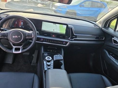 Used 2023 Kia Sportage EX AWD/4WD image 11