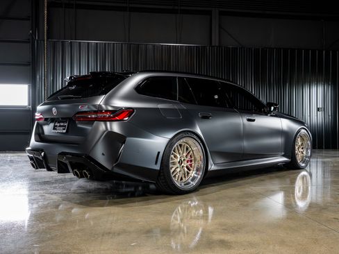 Used 2025 BMW M5 Touring AWD/4WD image 9