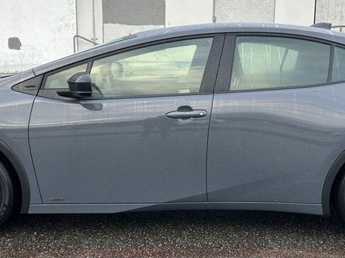 Certified 2025 Toyota Prius LE image 8