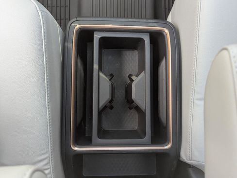 Used 2024 Toyota Grand Highlander AWD Hybrid image 48