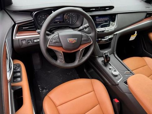 New 2025 Cadillac XT5 Premium Luxury w/ Technology Package FWD image 25