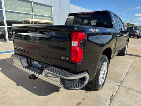 Used 2022 Chevrolet Silverado 1500 LTZ w/ Technology Package AWD/4WD image 5