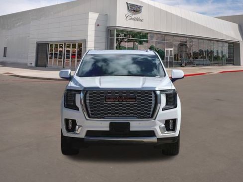 Used 2023 GMC Yukon Denali image 2