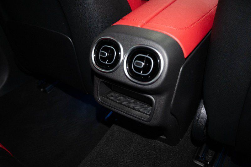 Certified 2026 Mercedes-Benz GLC 300 image 18