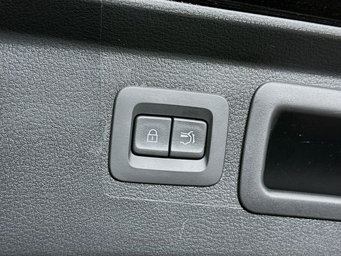 Used 2025 MAZDA CX-50 AWD 2.5 S w/ Premium Package image 29