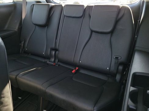 Used 2025 Kia Carnival SX image 9