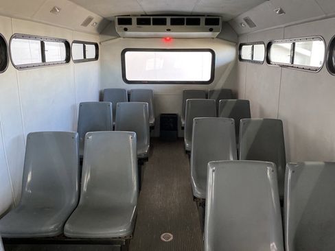 Used 2012 Ford E-450 and Econoline 450 Super Duty w/ Shuttle Bus Prep Pkg image 28