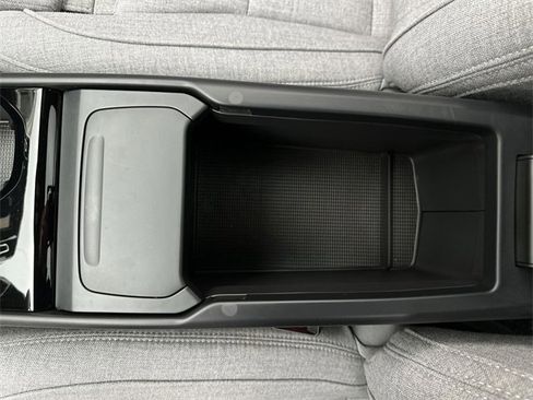 Certified 2023 Volvo XC40 Recharge Ultimate image 20