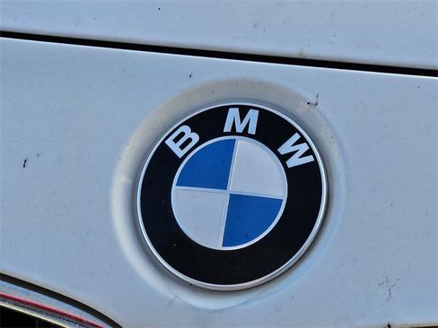 Used 2014 BMW 320i Sedan image 14