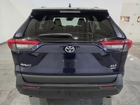 Used 2022 Toyota RAV4 XLE Premium image 4