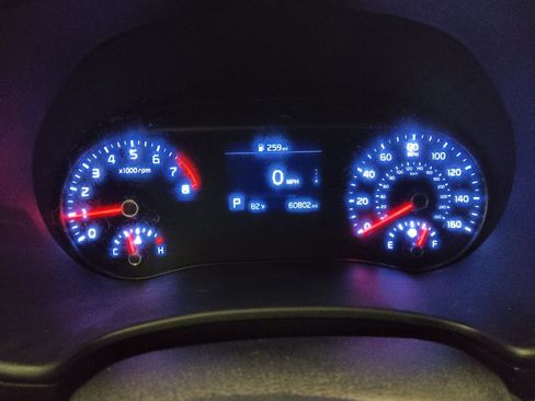Used 2020 Kia Soul LX FWD image 23