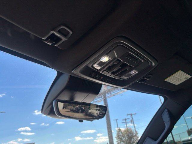 Used 2024 Chevrolet Silverado 1500 High Country AWD/4WD image 23