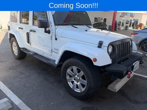Used 2017 Jeep Wrangler Unlimited Sahara w/ Connectivity Group AWD/4WD image 1