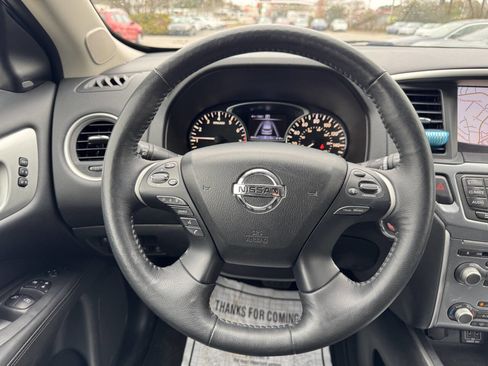 Used 2018 Nissan Pathfinder SL w/ SL Premium Package image 20