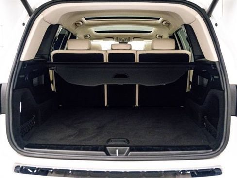 Used 2022 Mercedes-Benz GLB 250 4MATIC image 27