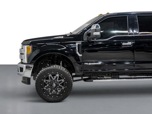 Used 2017 Ford F350 Lariat w/ Lariat Ultimate Package AWD/4WD image 10