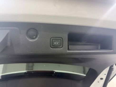 Certified 2024 Chevrolet Equinox LT image 8