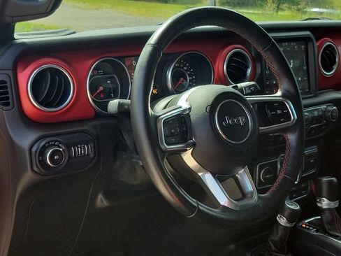 Used 2018 Jeep Wrangler Unlimited Rubicon AWD/4WD image 16