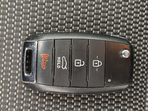 Used 2017 Kia Forte LX FWD image 32