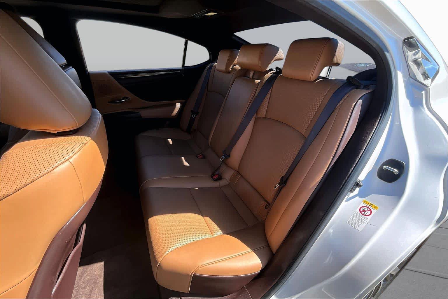 Used 2019 Lexus ES 350 w/ Premium Package FWD image 20