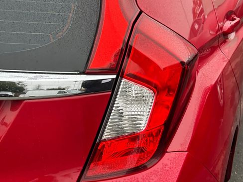 Used 2015 Honda Fit EX image 17