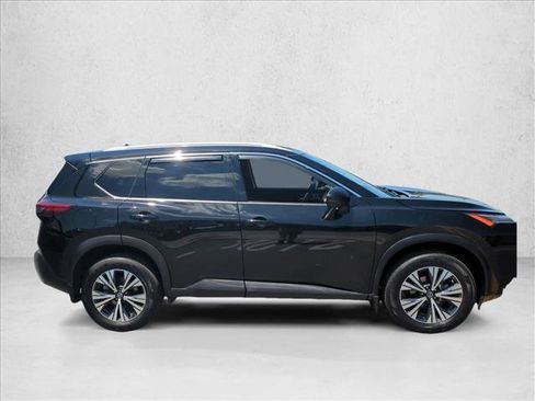 Used 2021 Nissan Rogue SV w/ Premium Package AWD/4WD image 4