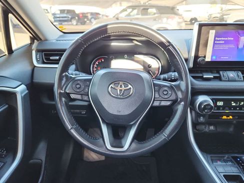 Used 2023 Toyota RAV4 XLE Premium image 19