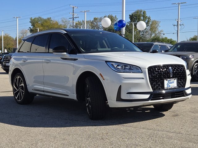 Used 2024 Lincoln Corsair Reserve w/ Equipment Group 201A AWD/4WD image 3
