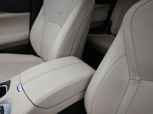 Used 2023 INFINITI QX60 Luxe w/ Vision Package FWD image 14