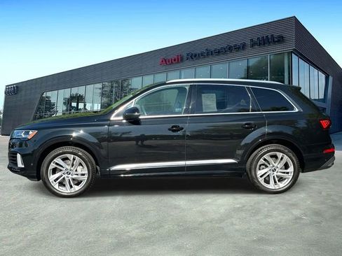 Used 2023 Audi Q7 3.0T Premium Plus AWD/4WD image 2
