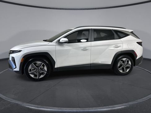 Used 2025 Hyundai Tucson SEL FWD image 5