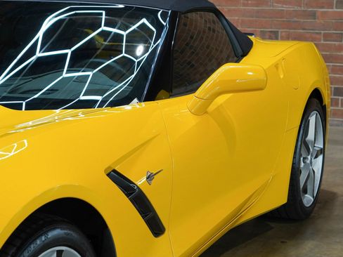 Used 2014 Chevrolet Corvette Stingray Convertible w/ 3LT Preferred Equipment Group RWD image 22
