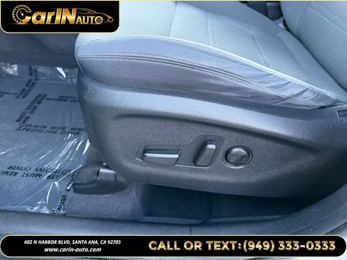 Used 2017 Kia Sorento LX w/ LX V6 Convenience Package image 11