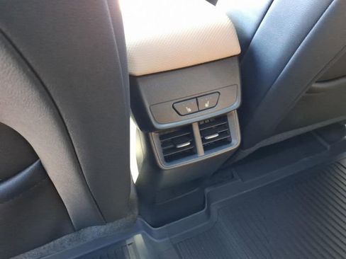 Used 2026 Chevrolet Equinox ACTIV w/ Convenience Package III image 9