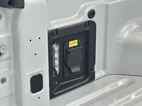 New 2025 Ford Maverick XLT w/ XLT Luxury Package image 14