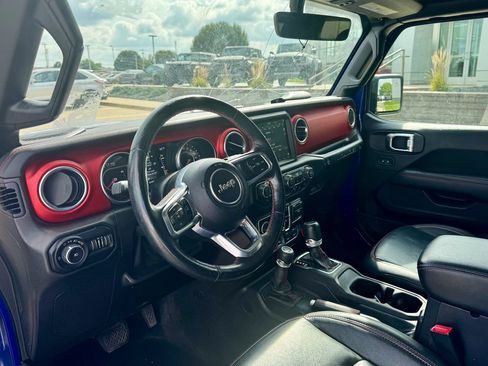 Used 2019 Jeep Wrangler Unlimited Rubicon w/ Uconnect 4C Nav & Sound Group AWD/4WD image 7