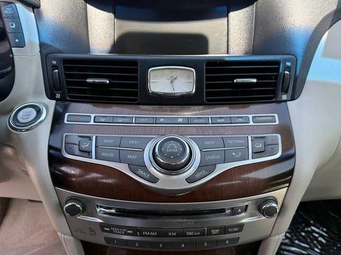Used 2011 INFINITI M37 w/ Deluxe Touring Pkg RWD image 27