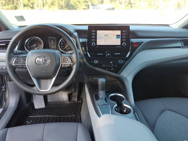 Used 2023 Toyota Camry LE FWD image 10