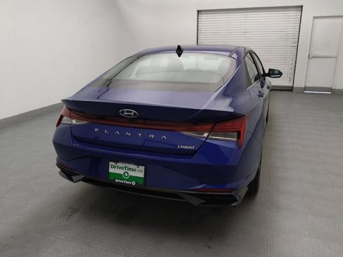 Used 2023 Hyundai Elantra Limited image 7