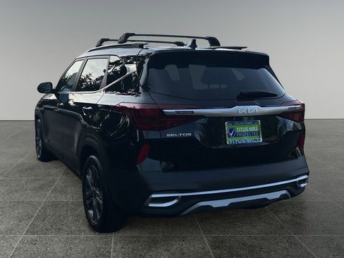 Used 2023 Kia Seltos S image 5
