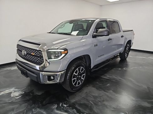 Used 2020 Toyota Tundra SR5 AWD/4WD image 18